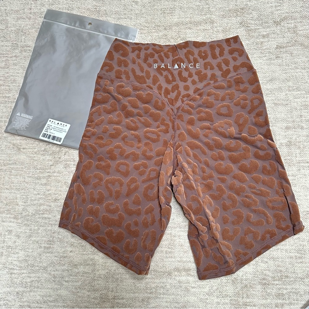 Balance Athletica (now Vitality) Brown Panther Lux Rider Biker Shorts Small S - Picture 2 of 5